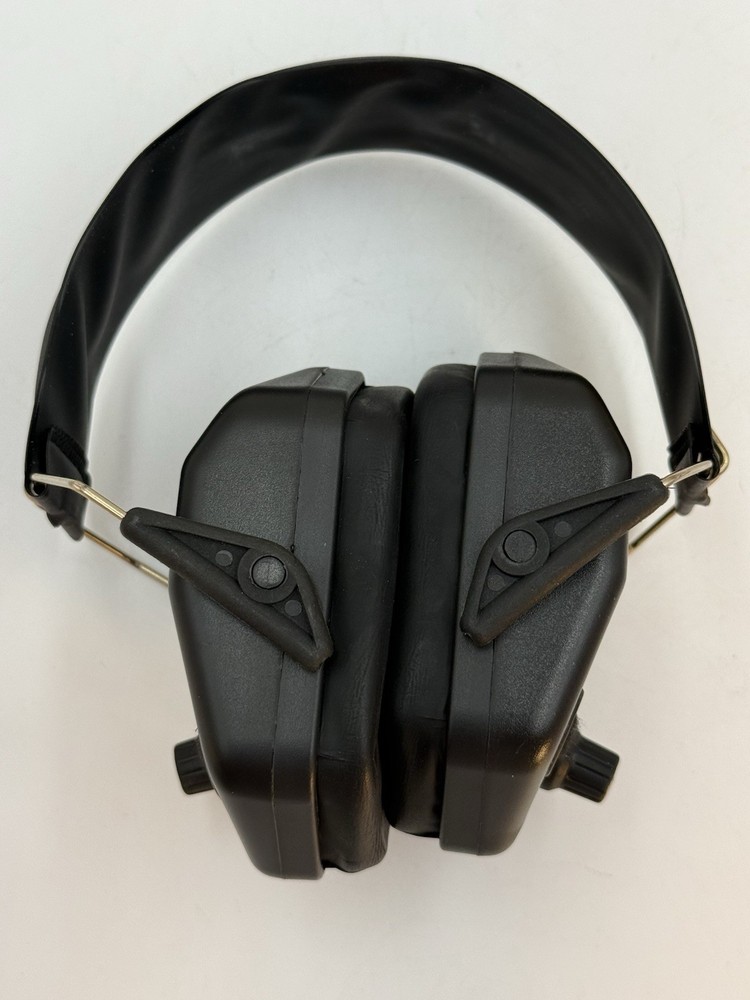 Low Pro Electronic Foldaway Hearing Protector , Needs New Ear Foam. SEE PHOTOS