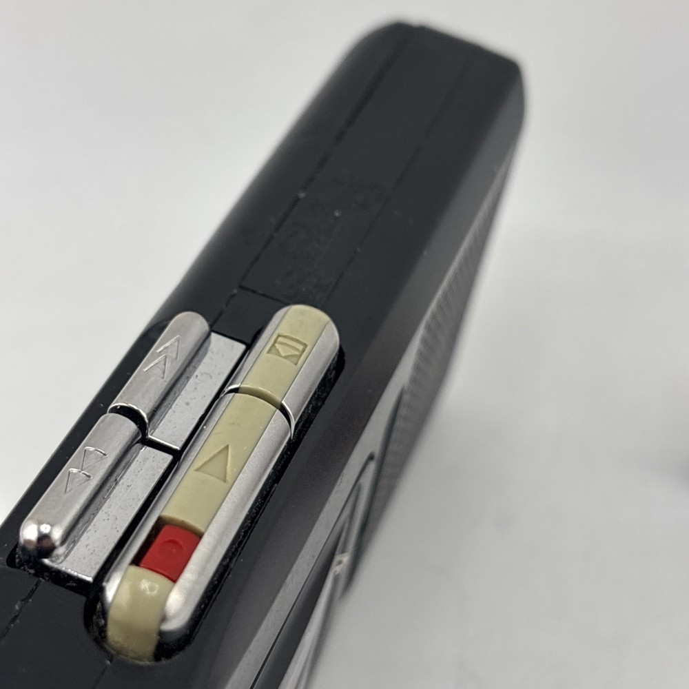 Panasonic RN-402 Micro Cassette Voice Recorder Tested,WORKING SOUND IS DISTORTED