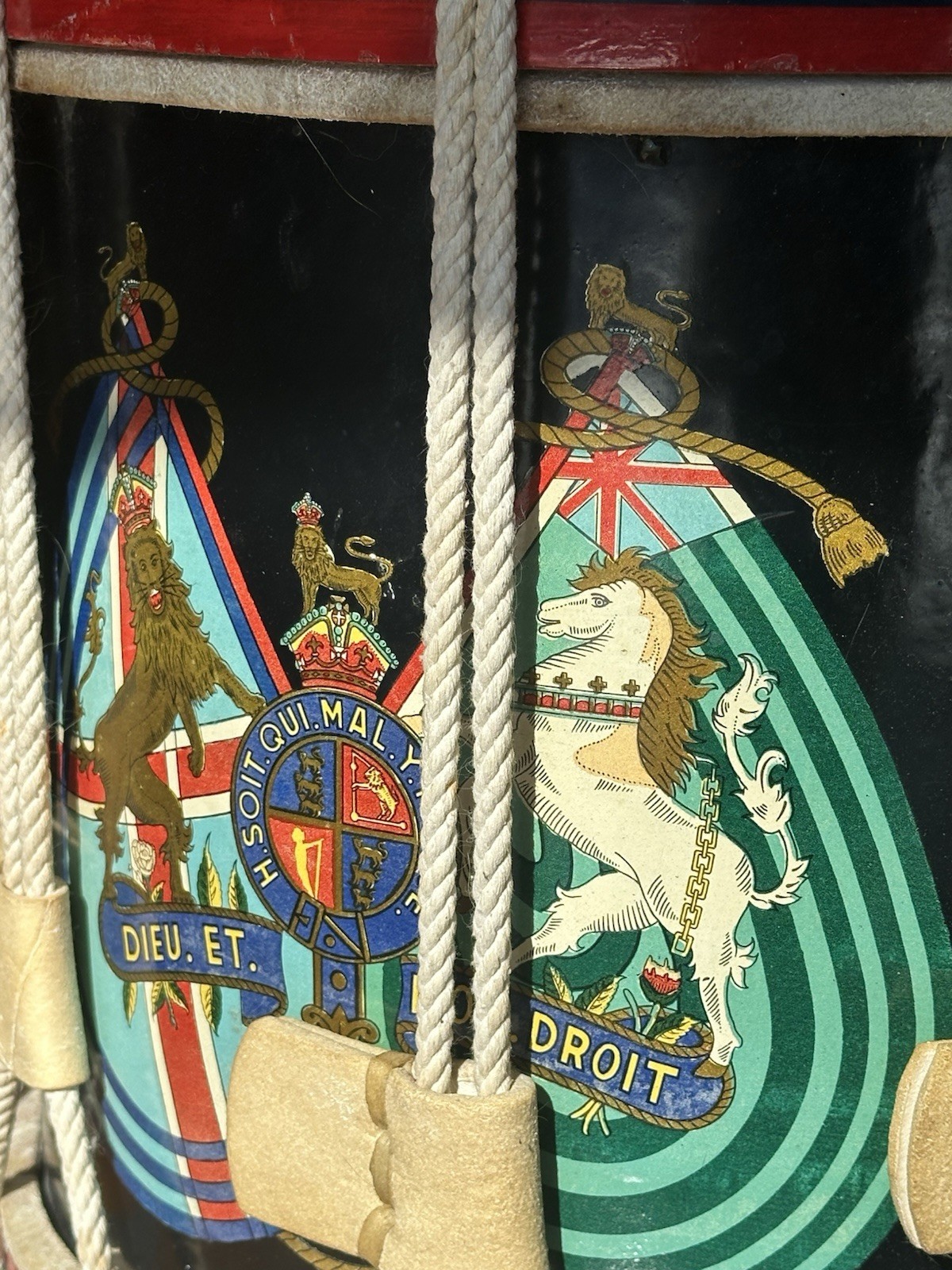 WWII Royal Air Force "Dieu Et Mon Droit" Red White & Blue War Side Drum