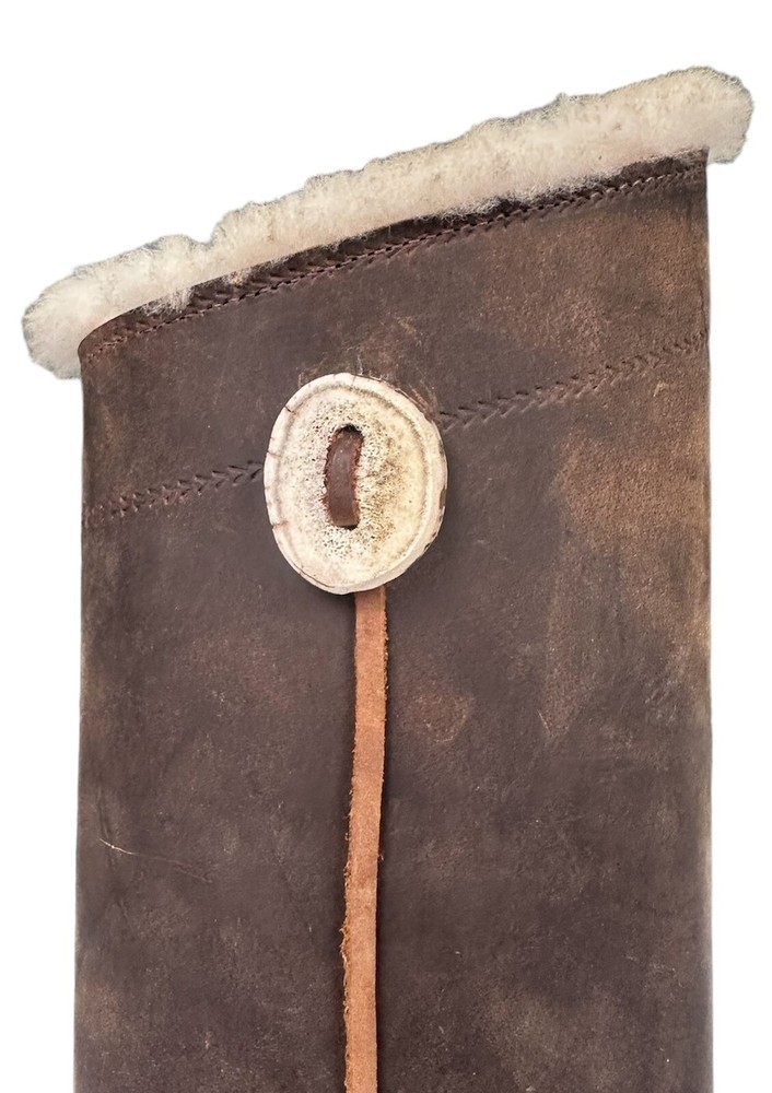 Leather Fur Line Quiver.