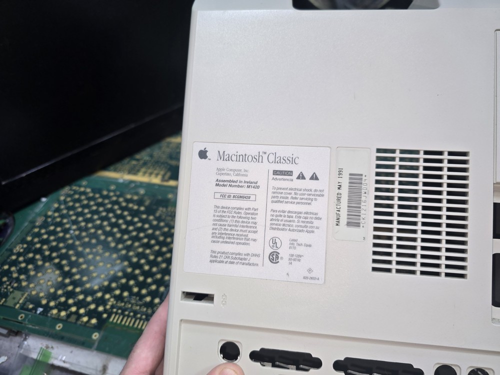 Apple Macintosh Classic M1420 EMPTY-Intact-Back Casing Shell #1-Just OK Cosmetic