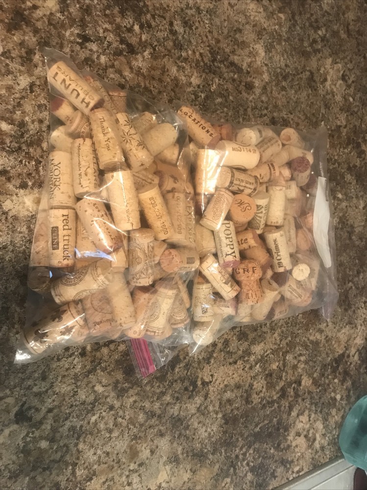Wine And Some Champange Corks 1 Lb 10 Oz