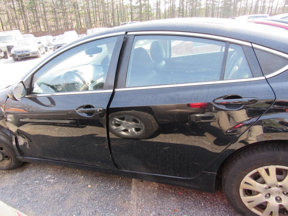 6 2013 Glove Box 1036858