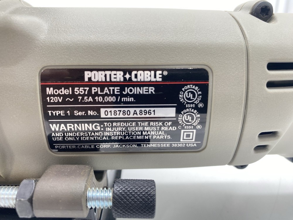 Porter Cable 557 Biscuit Plate Joiner w/Carrying Case