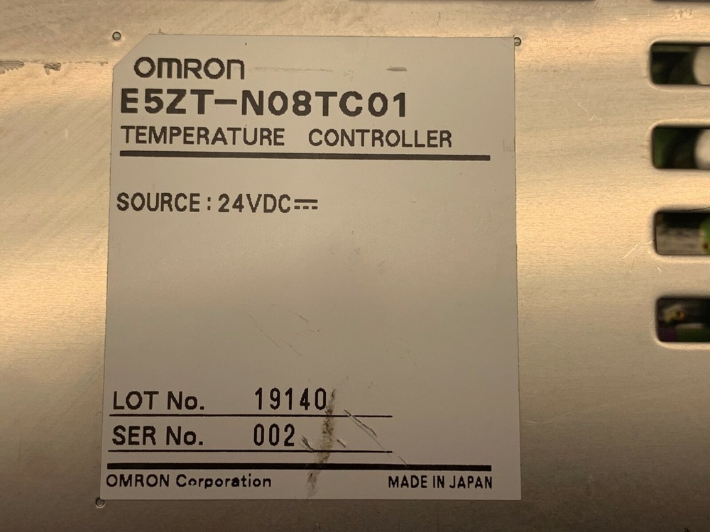 OMRON E5ZT-N08TC01 Temperature Controller Assembly