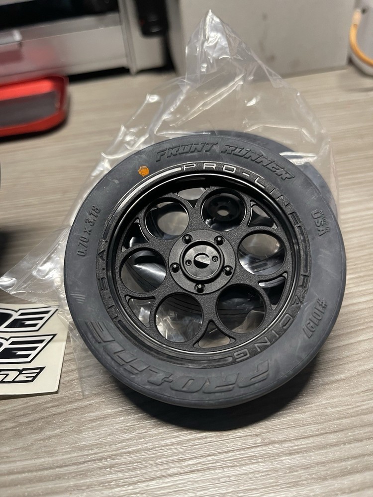 Traxxas Wheels & Proline Tires