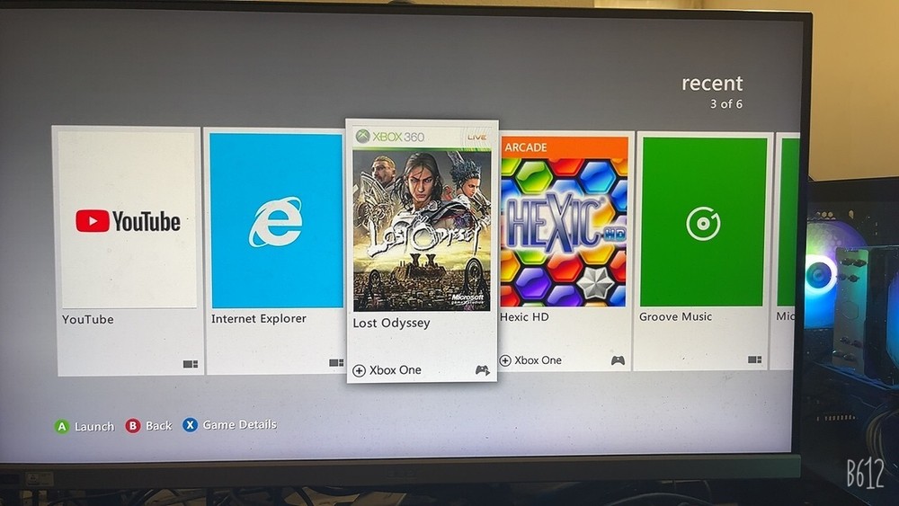 Xbox 360 S BUNDLE ~ Model 1439 ~ FULLY TESTED ~ 250GB STORAGE