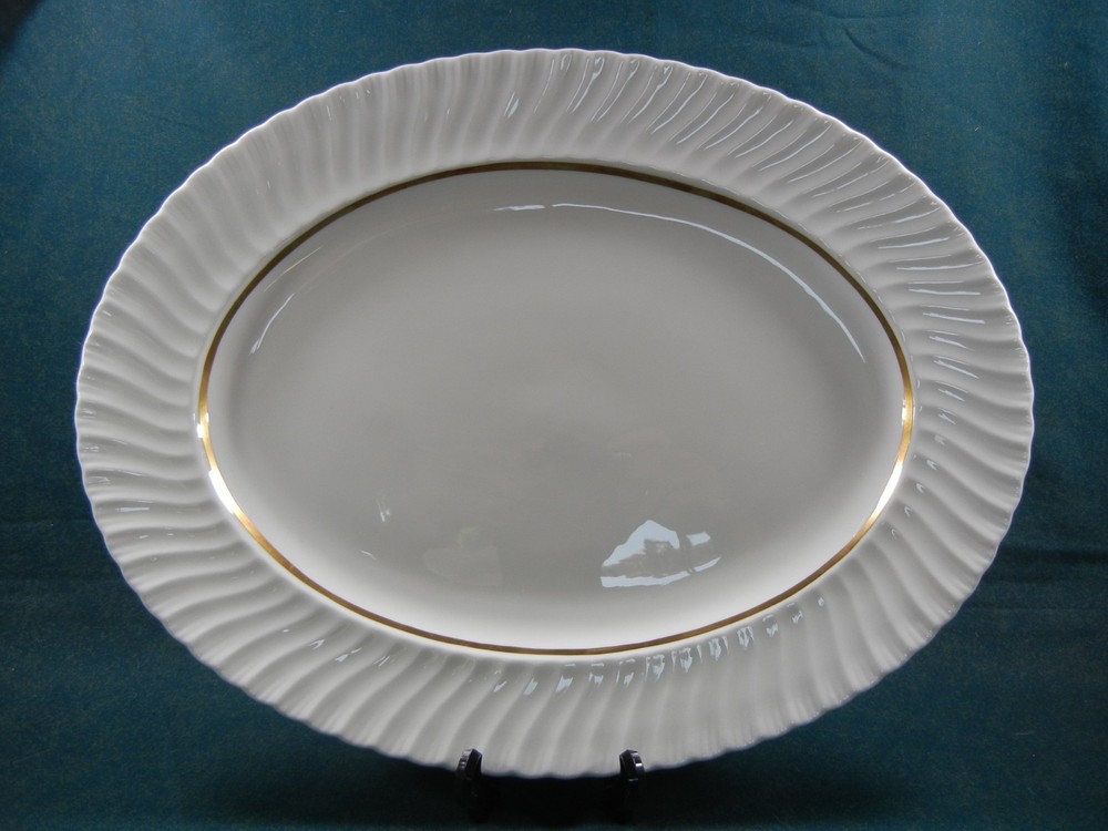 Royal Worcester Mayfair Pattern Large Oval 15 1/2" Serving Platter