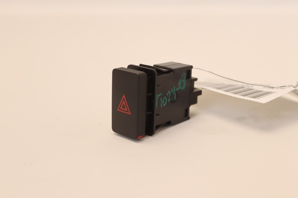 2017-2024 INTERNATIONAL LT625 / NAVISTAR HAZARD LIGHT CONTROL SWITCH BUTTON OEM