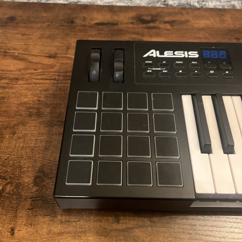 VI25 Advanced 25-Key USB/MIDI Keyboard Controller with AC Adapter