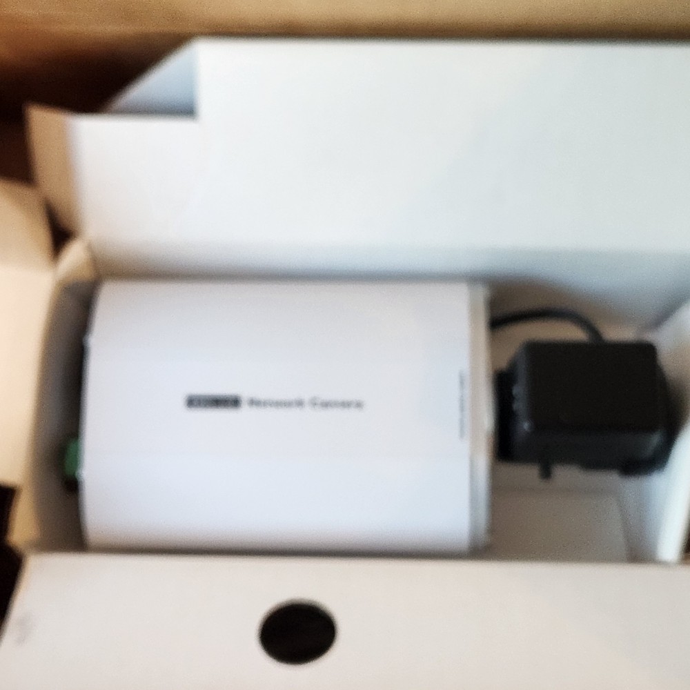 Axis 2120 IP Network Web Security Surveillance CCTV Camera & Lens