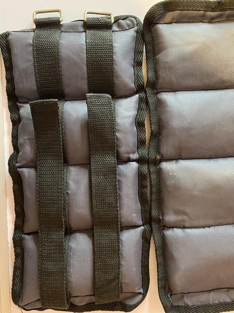 2ea Nylon Flexible Ankle  "Pillow" Weights 4 lb Ea Gray Hook & Look Closure Used