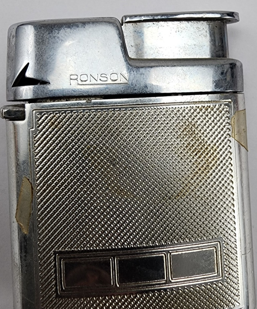 Vintage Ronson Varaflame Chrome Lighter Silver Textured Pattern Mid-Century