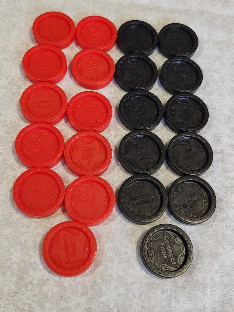 #4-  CONNECT FOUR 4 Game Replacement Pieces 11 Black  11 Red