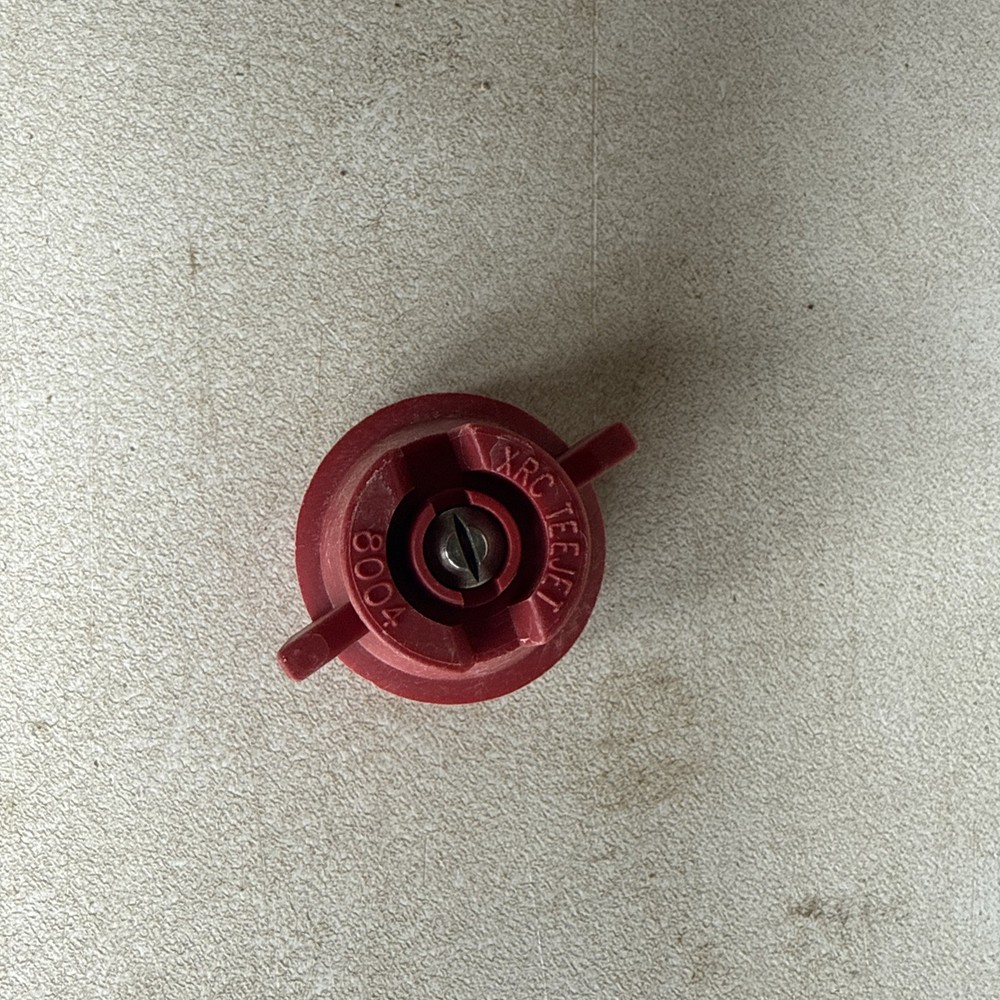 TeeJet Extended Range Spray Tip w/ Cap 80° Polymer w/ SS Insert 0.4 GPM @ 40 PSI