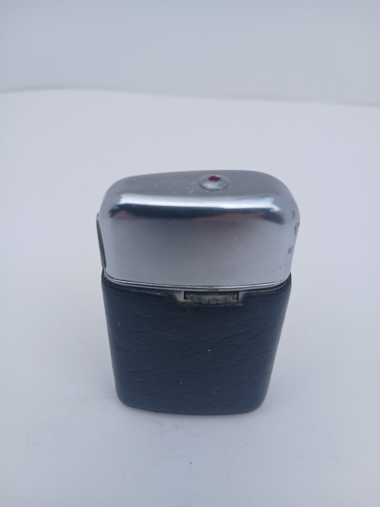 Vintage Ronson Varaflame electronic chrome pocket lighter. Untested.