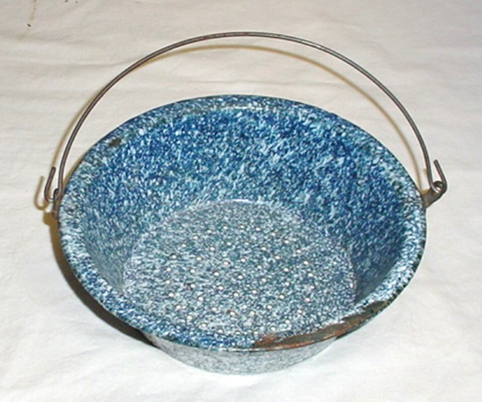 Vintage Camp Strainer Colander White Speckled Bail Handle Enamelware Graniteware