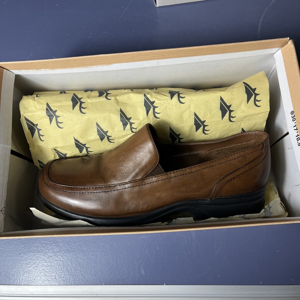 dear stage “career”(cognac smooth) size 6 M
