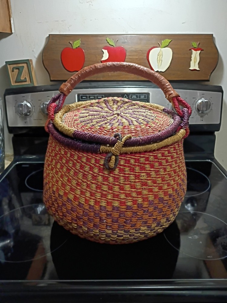 Colorful Pot Style Covered Basket