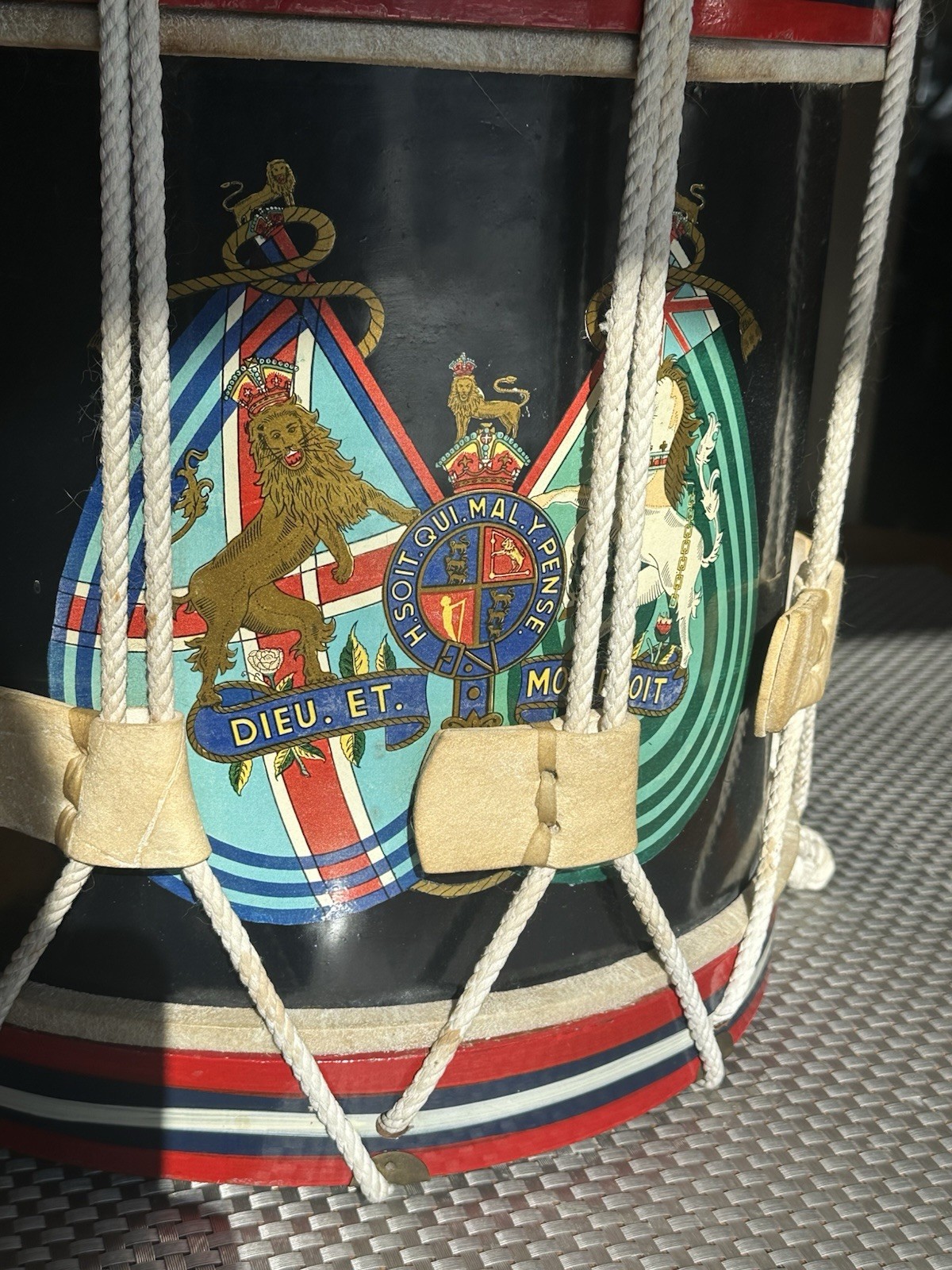 WWII Royal Air Force "Dieu Et Mon Droit" Red White & Blue War Side Drum