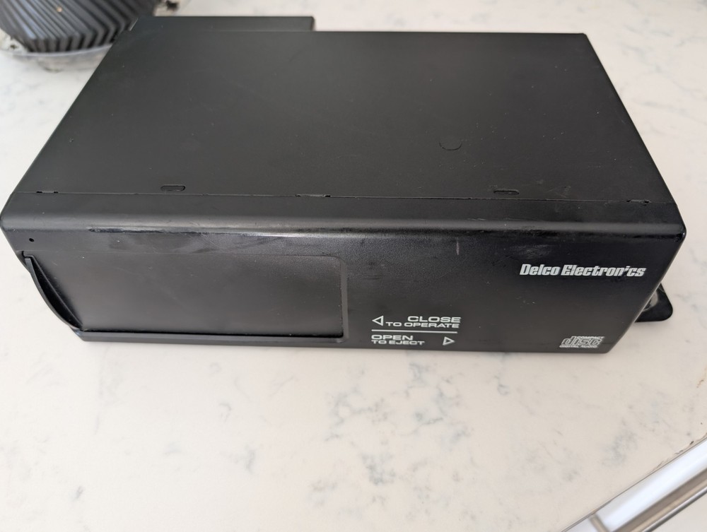 Delco 12 Disc CD Changer