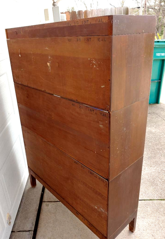 UNUSUAL MISSION STYLE 3 STACK BARRISTER BOOKCASE W/ GRADUATED SIZED SECTIONS