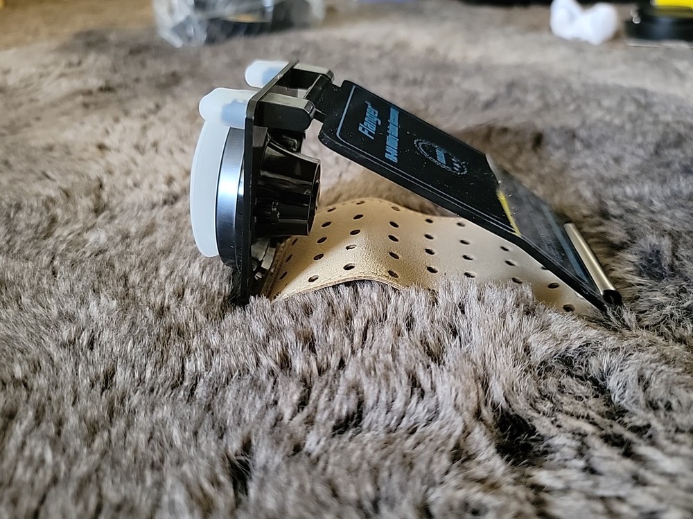 Flanger FA-80 Utility Guitar Rest