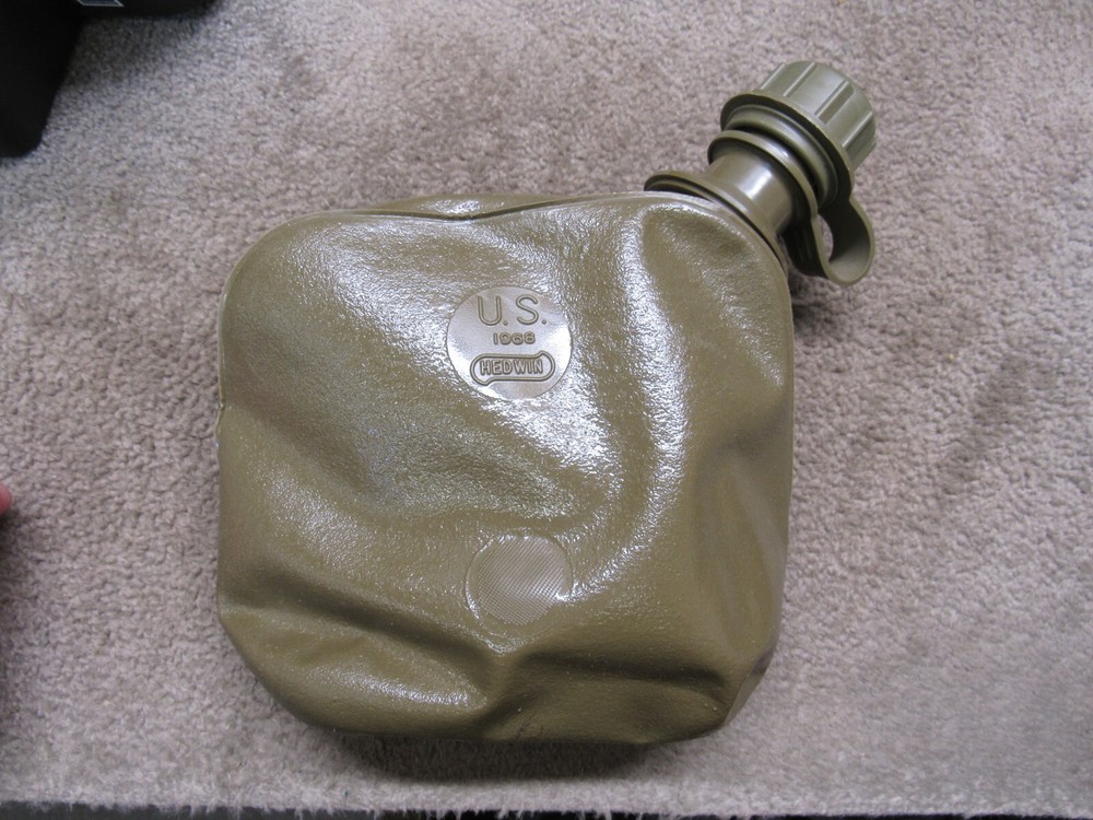 US Vietnam Era 2 Quart Canteen Hedwin Mfg Dated 1968 TYPE 2