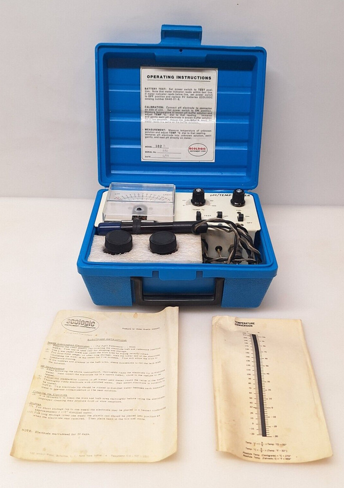 ECOLAB pH Temp Meter Model 102 B w Case Buffer Solution Ecologic Lab Equipment