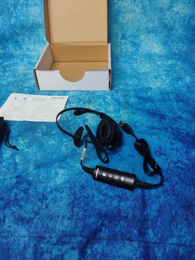 ClearOne Chat 20M USB Headset, 910-000-20M