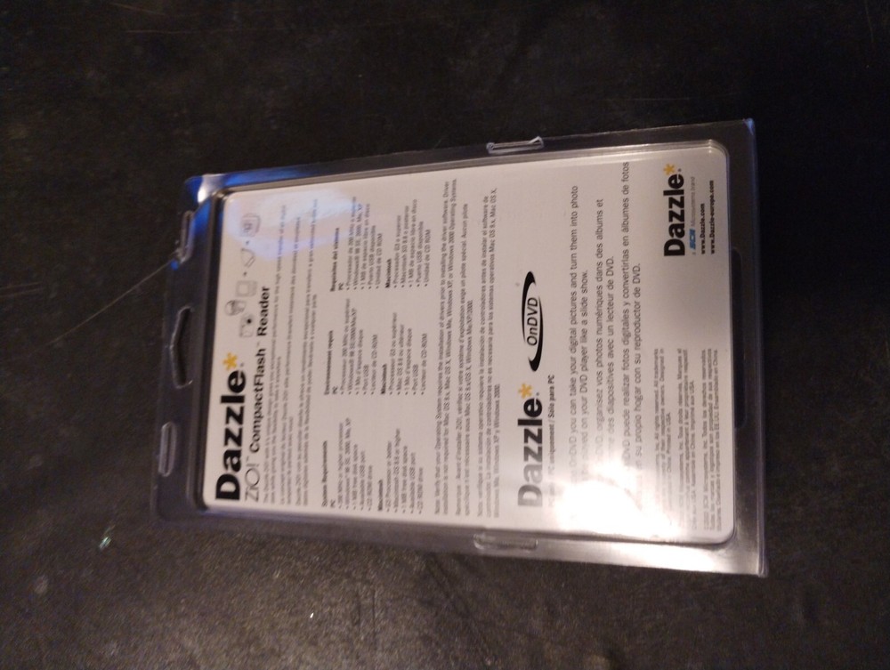 Dazzle CompactFlash Reader/Writer Digital Media Reader Software DM-8500 NEW