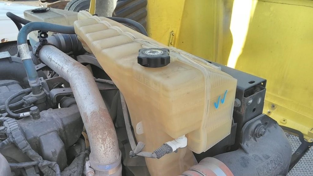For 2019 PETERBILT 579 RADIATOR OVERFLOW TANK ,  OH