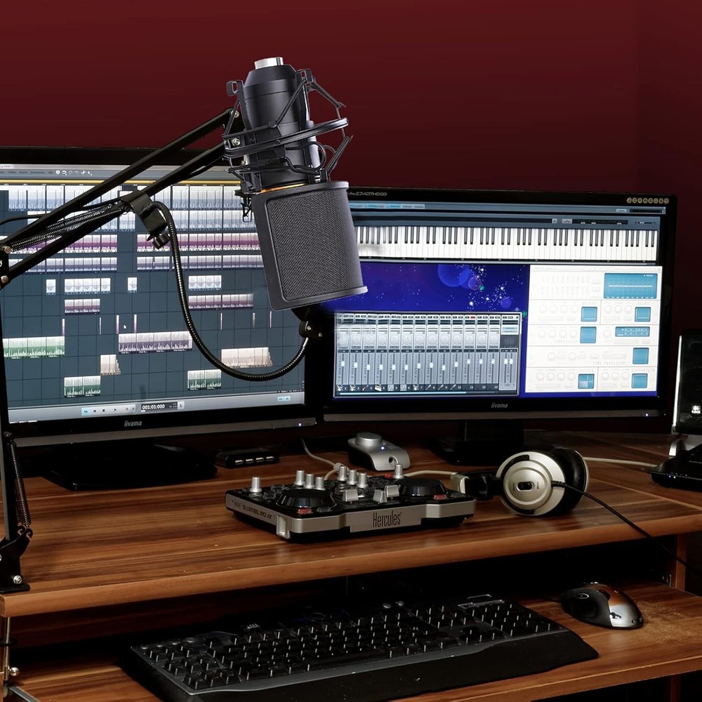 Microphone Shock Mount with Pop Filter for 46-51mm Mics - Anti-Vibration