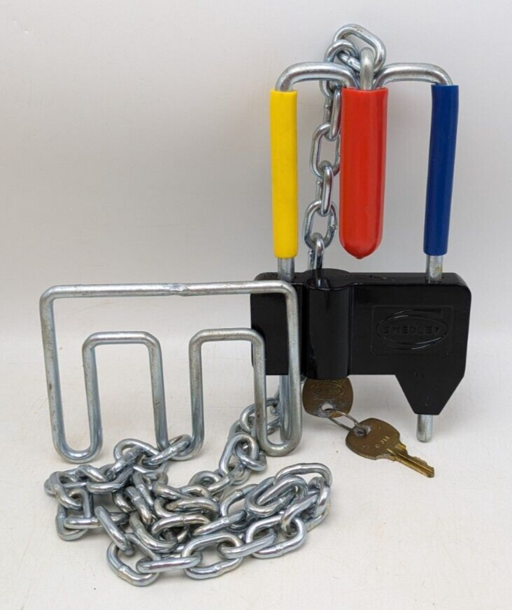 Smedley Snow Ski Padlock with Working Set of Keys