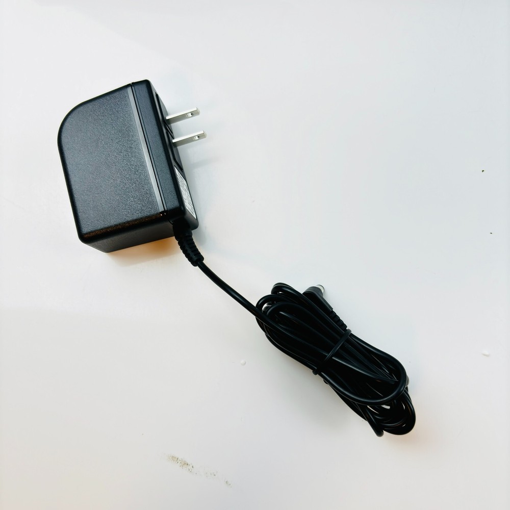 Roland MC-707 Sampler Drum Machine Synthesizer Groovebox Workstation Tested