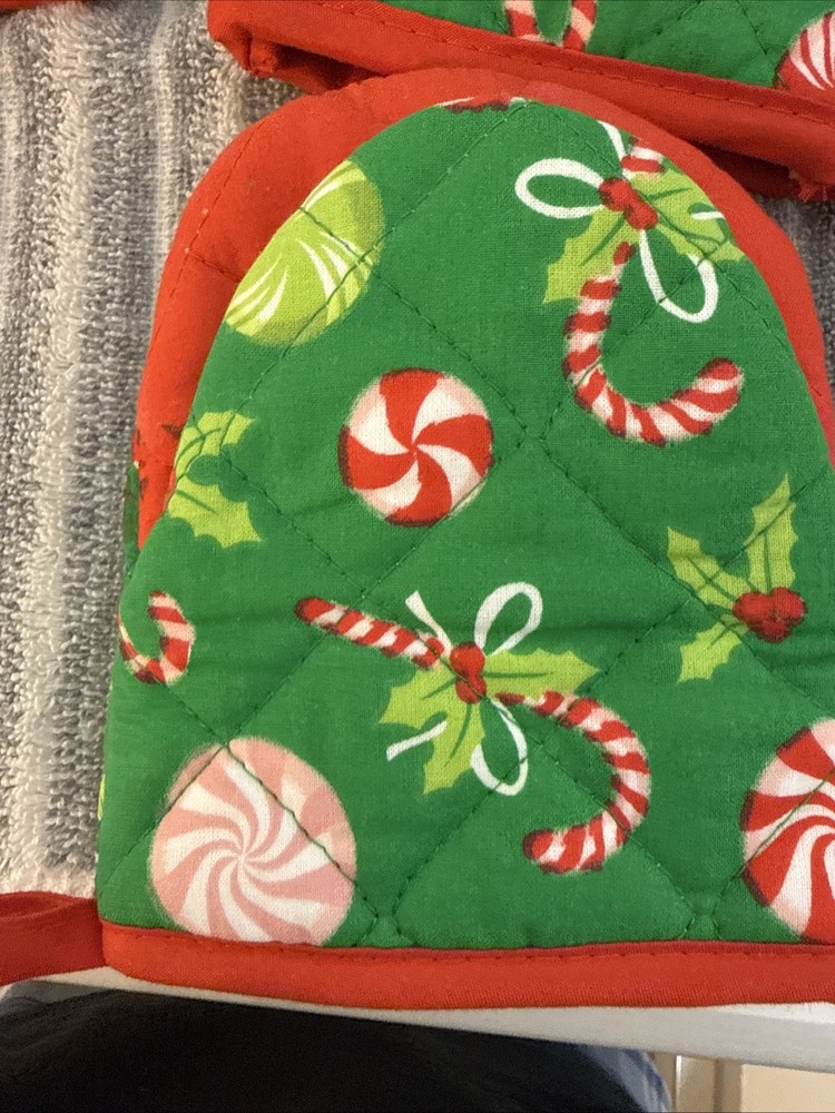 Four Mini Christmas Oven Mits Mini Oven Mitts
