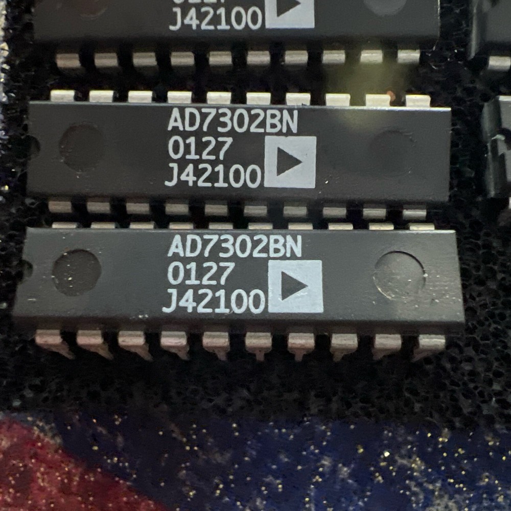 ** QUANTITY 1 ** AD7302BN