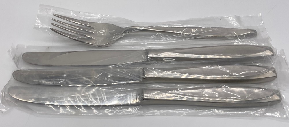 DeVille 18-8 Stainless Japan Caesar Pattern 28 Pieces Flatware Incomplete Set