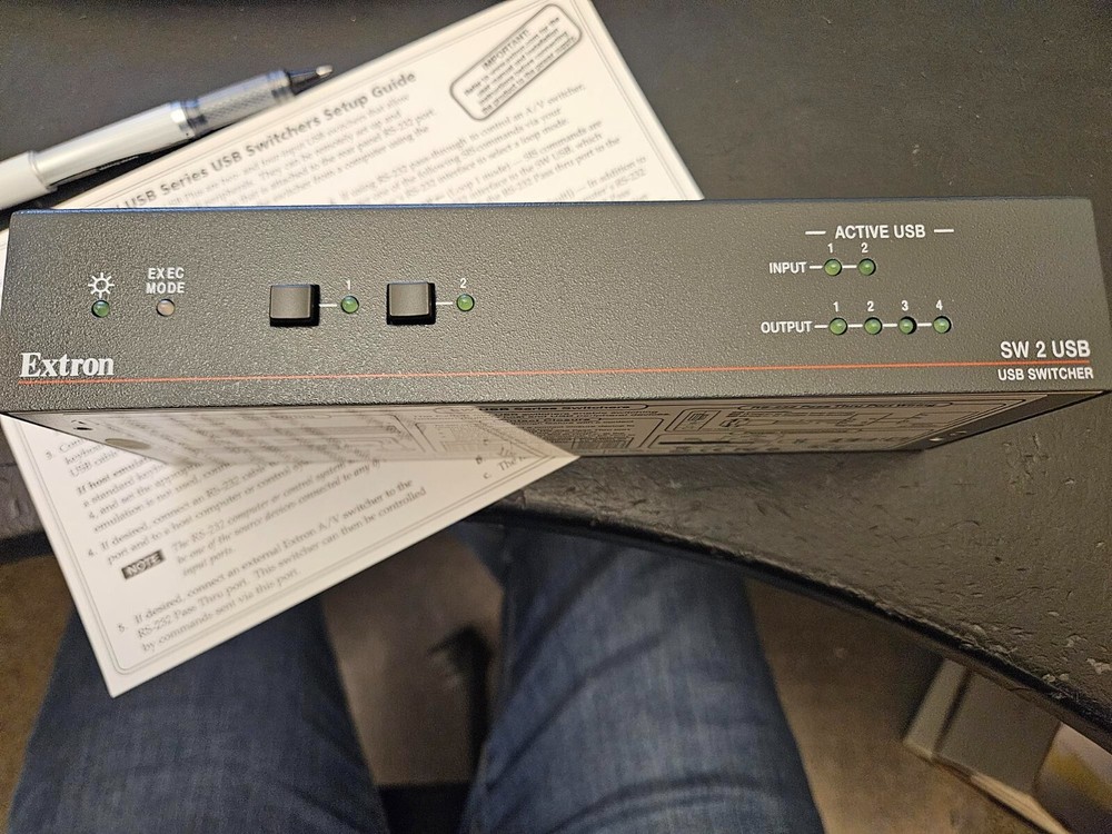 EXTRON 2 Output - USB Switcher/ RS232 controllable #60-952-02