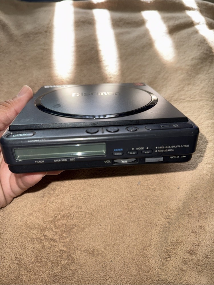 Vintage Sony D-4 Discman Compact Disc CD Compact Music Player - UNTESTED