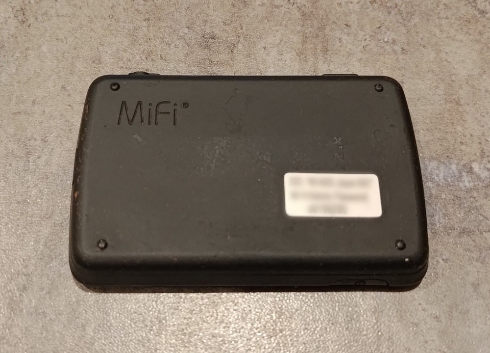 Verizon MiFi 4620L JetPack 4G LTE Wireless Data HotSpot Mobile Internet PC Mac