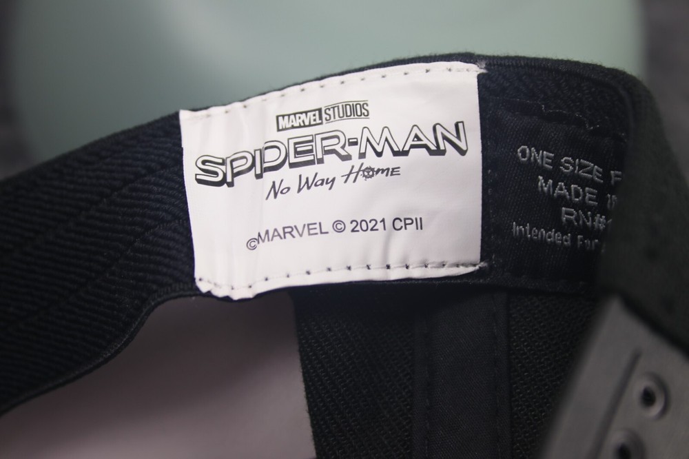 Marvel Spiderman Hat Cap Black Gold Symbol Web Snap Back One Size 6 Panel NEW