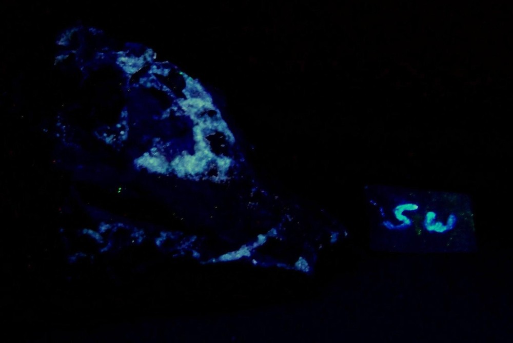 Fluorescent Yellow Fluorescing Calcite SW UV Specimen