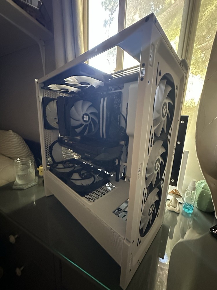 Custom Gaming PC High-Performance Hardware