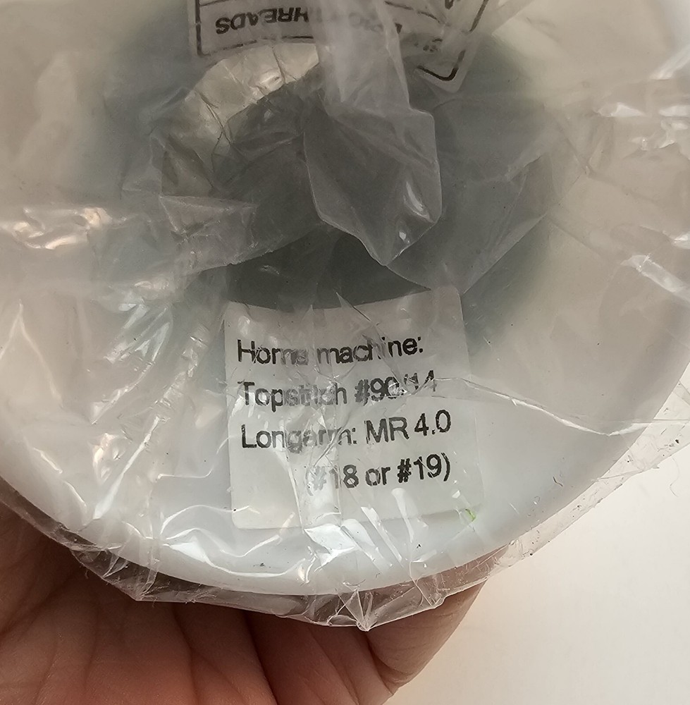 Superior Threads Art Studio Colors Trilobal Polyester 2000yds Spring Leaf #301