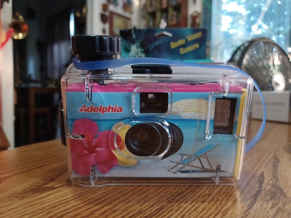 UNDER WATER 35MM FLASH CAMERA Reloadable "CAPTURE THE SEA"