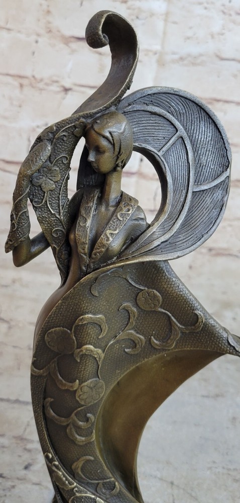 Handcrafted Museum Quality Classic Artwork Signed Original Bronze Sculpture