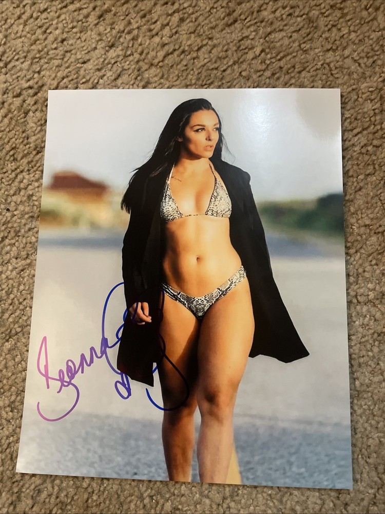 Deanna Perazzo Signed 8x10