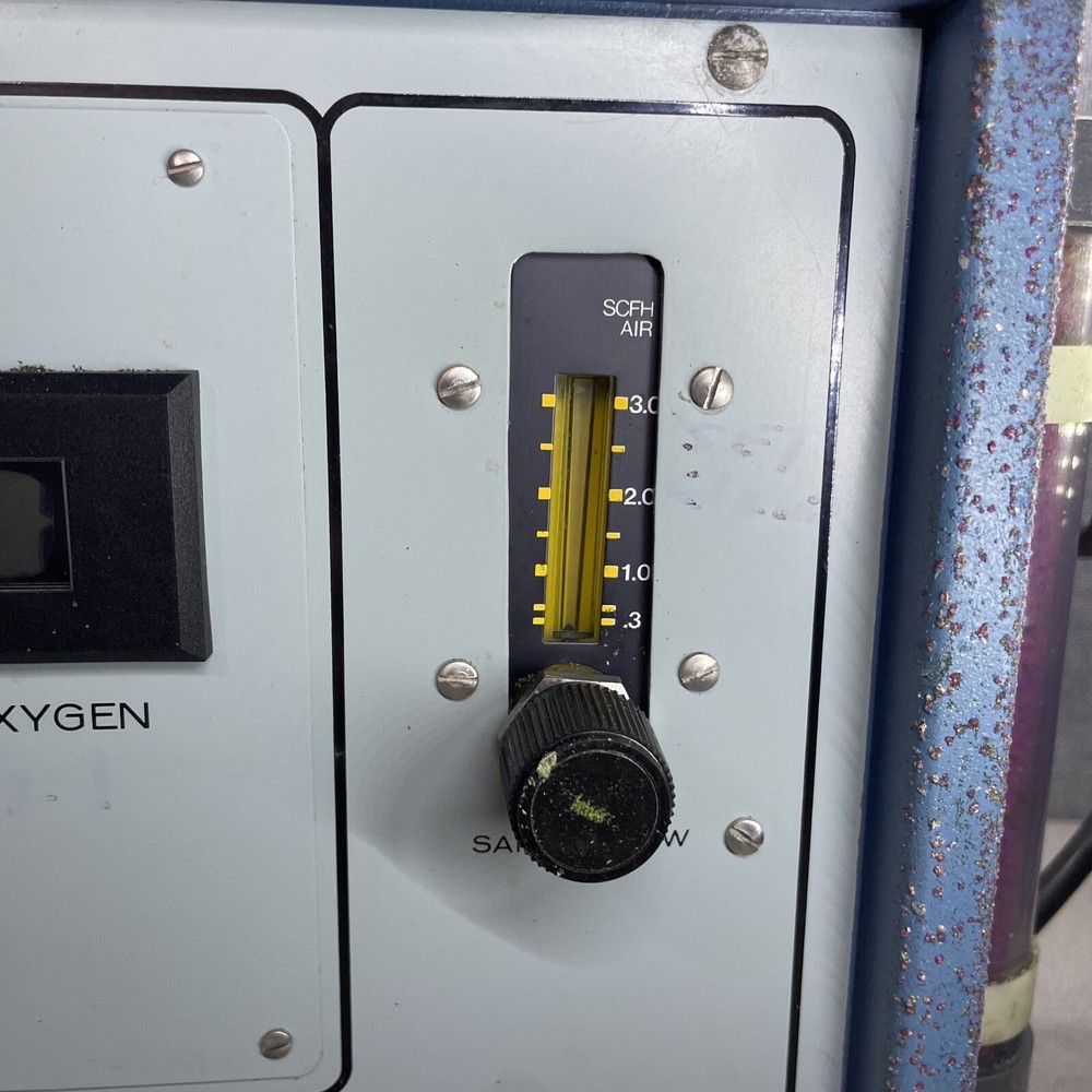 Teledyne Model 990 Thermco Flue Gas Analyzer - Powers On - UNTESTED