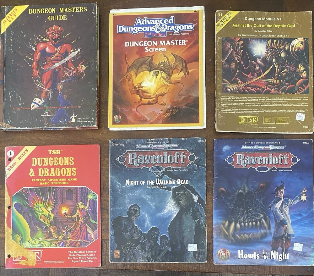 Dungeons and Dragons Rule Books, Dungeon Masters Screen And Modules
